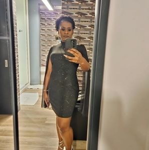 Meet your Posher, Chenia